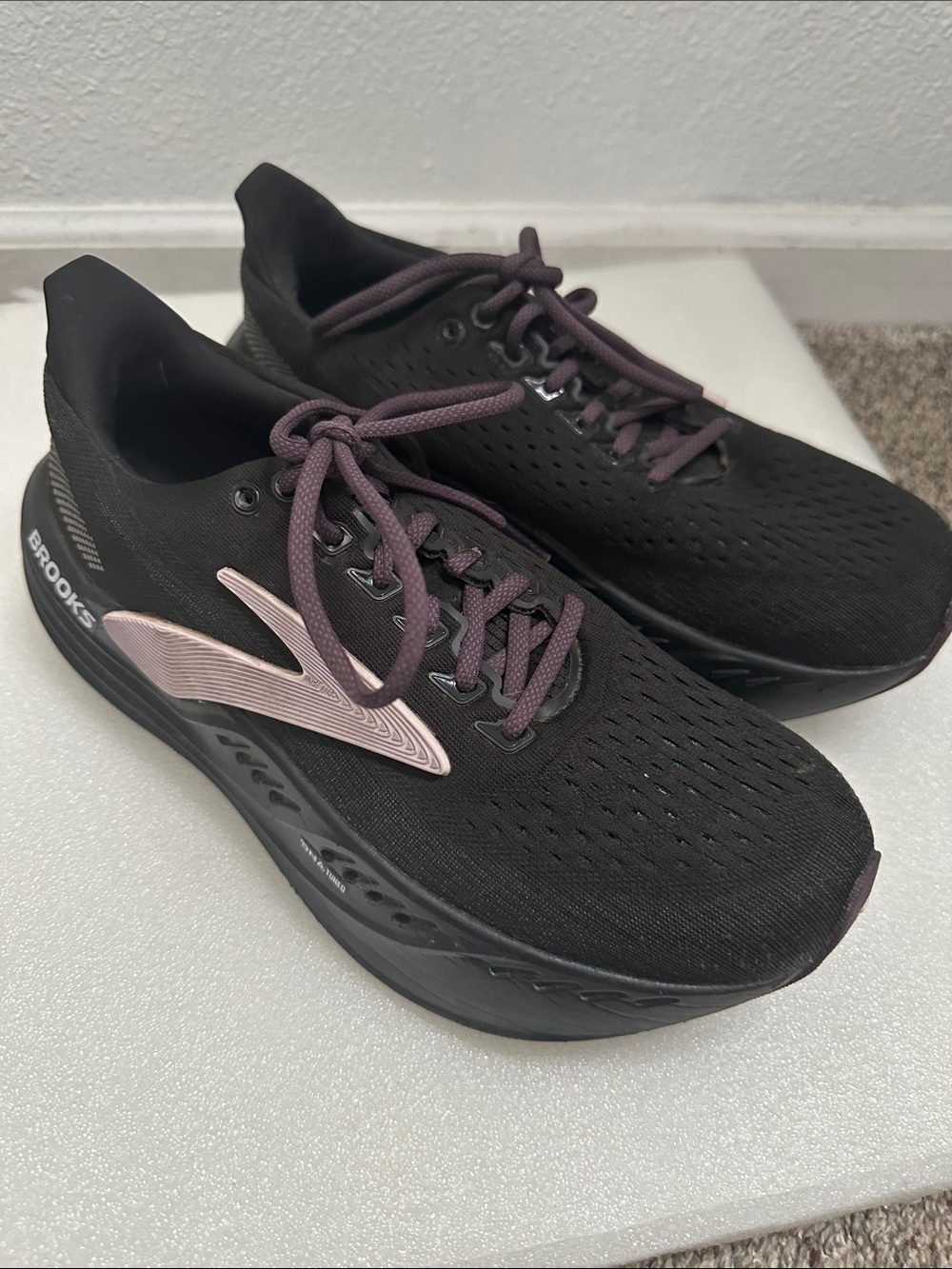 Brooks glycerin max Women’s Black purple running Plum Laces shoes size 10 - Picture 3 of 13